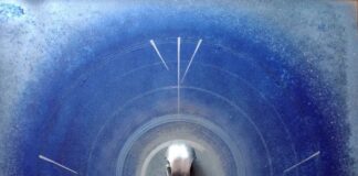 Eduardo Rapiman presenta exposición ZUMZUM, detonado en el azul universal mapuche